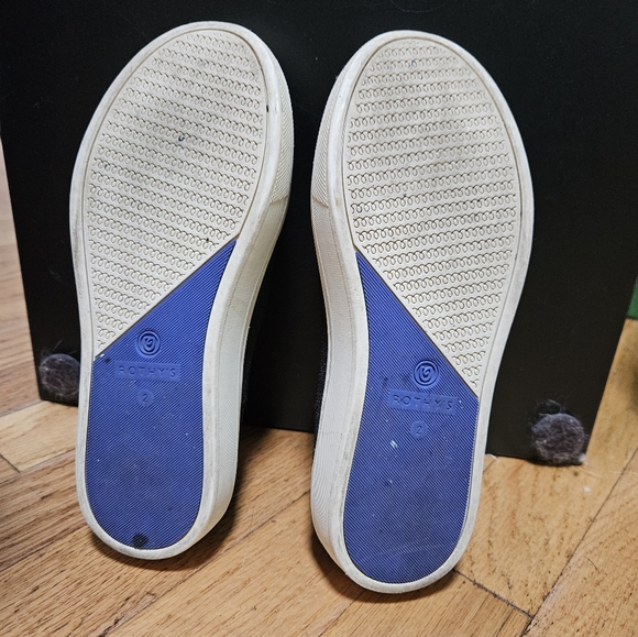 The Kids Sneaker (Rothys) - Picture 2 of 4